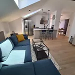 Гостевой дом Romantic Porto Close To Sandy Цриквеница