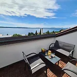 Гостевой дом Romantic Porto Close To Sandy 3*