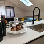 Гостевой дом Romantic Porto Close To Sandy Цриквеница