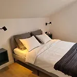 Гостевой дом Romantic Porto Close To Sandy