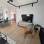 Гостевой дом Romantic Porto Close To Sandy 3*