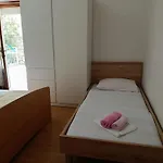 Гостевой дом Romantic Porto Close To Sandy
