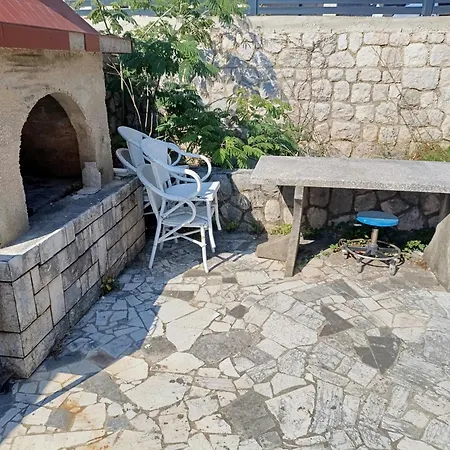 Romantic Porto Close To Sandy