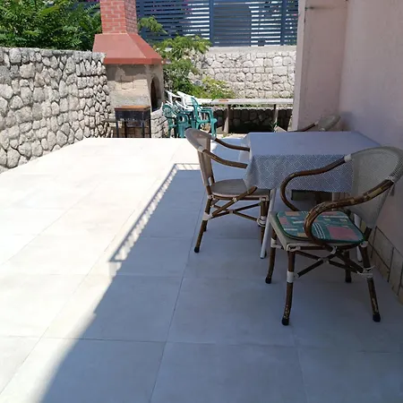 Pensionat Romantic Porto Close To Sandy Crikvenica