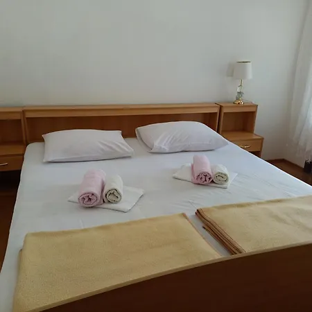 Romantic Porto Close To Sandy 3*