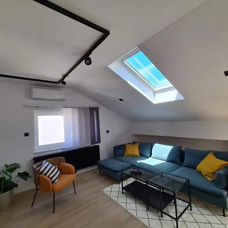 Guest house Romantic Porto Close To Sandy