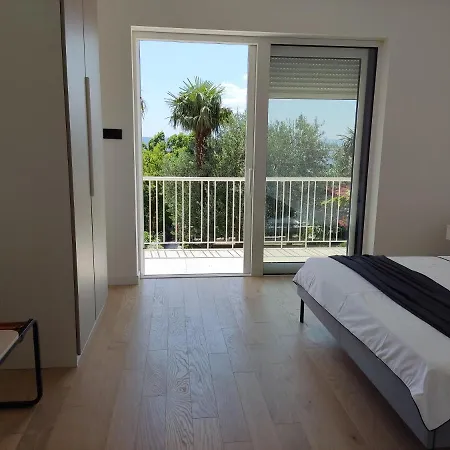 Guest house Romantic Porto Close To Sandy Crikvenica