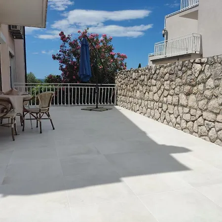 Guest house Romantic Porto Close To Sandy