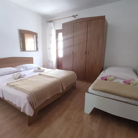 Guest house Romantic Porto Close To Sandy Crikvenica