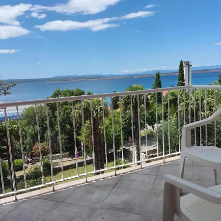 Romantic Porto Close To Sandy 3*