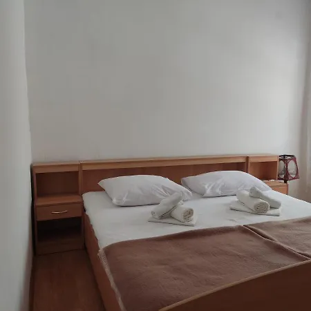 Romantic Porto Close To Sandy Guest house 3*