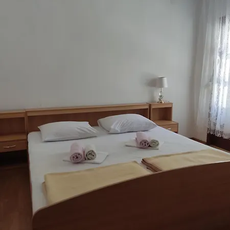 Gostinjska kuća Romantic Porto Close To Sandy 3*