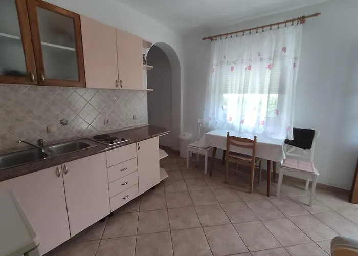 Romantic Porto Close To Sandy 3* 茨里克韦尼察