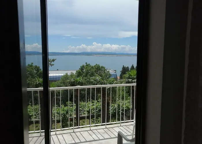Romantic Porto Close To Sandy Crikvenica
